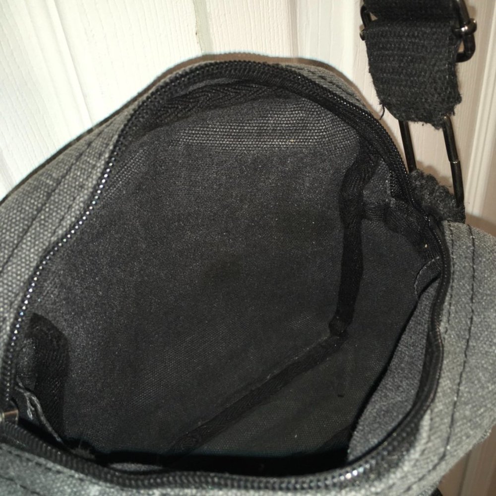 Harwish Unisex Canvas Gray Shoulder Bag - Picture 13 of 15